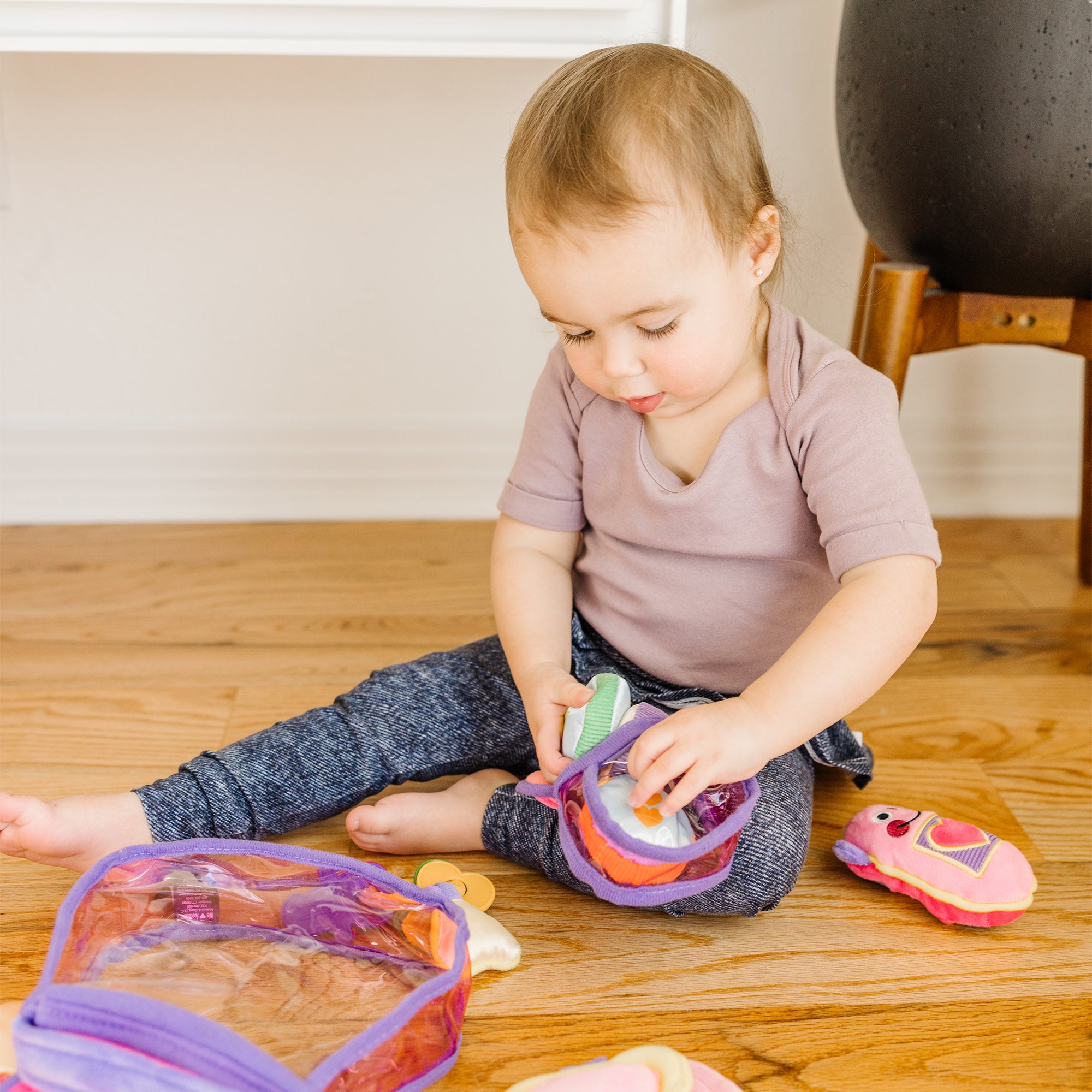 Pretty Purse Fill & Spill Toddler Toy - Image 2