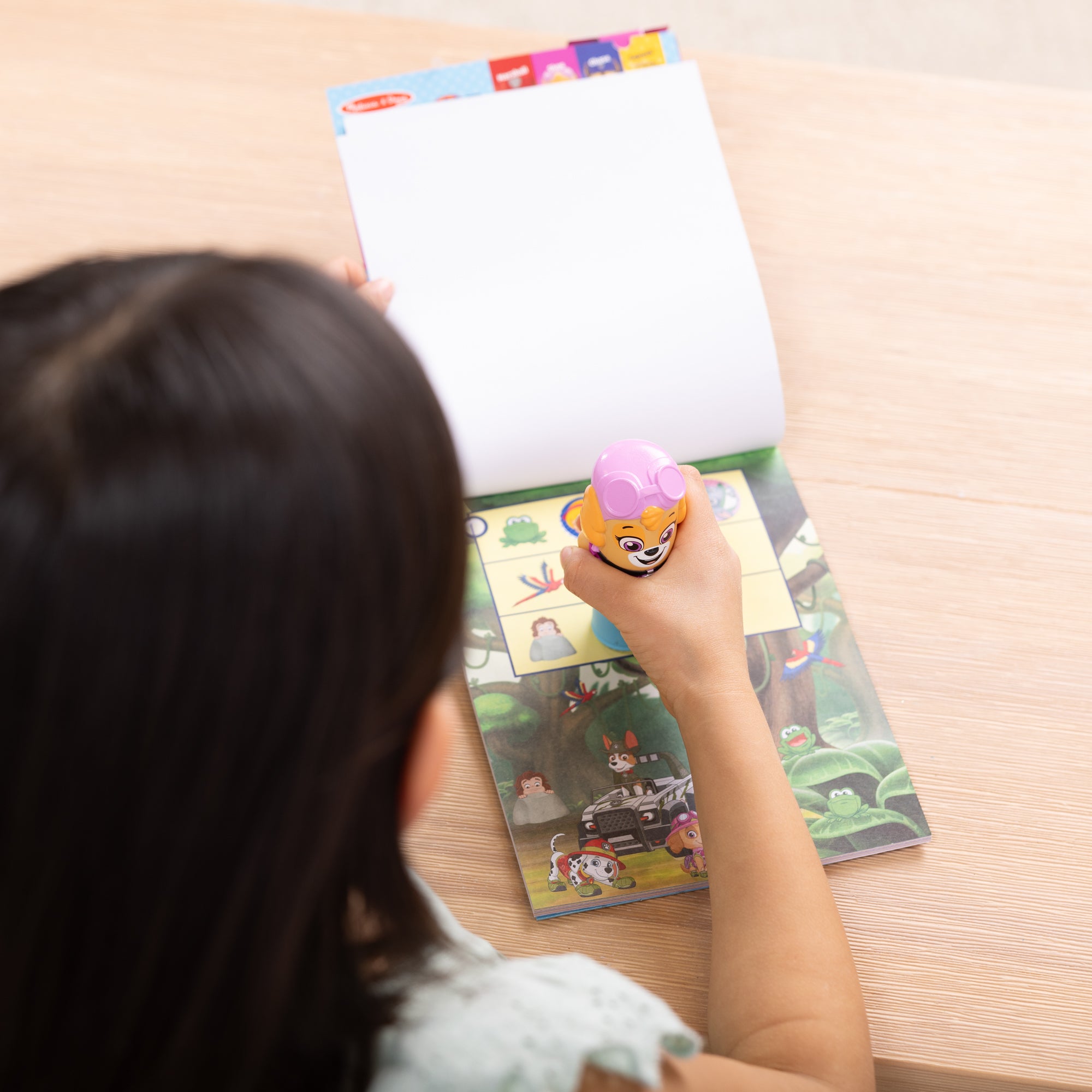 Sticker WOW!? Activity Pad & Sticker Stamper - PAW Patrol Skye - Image 8