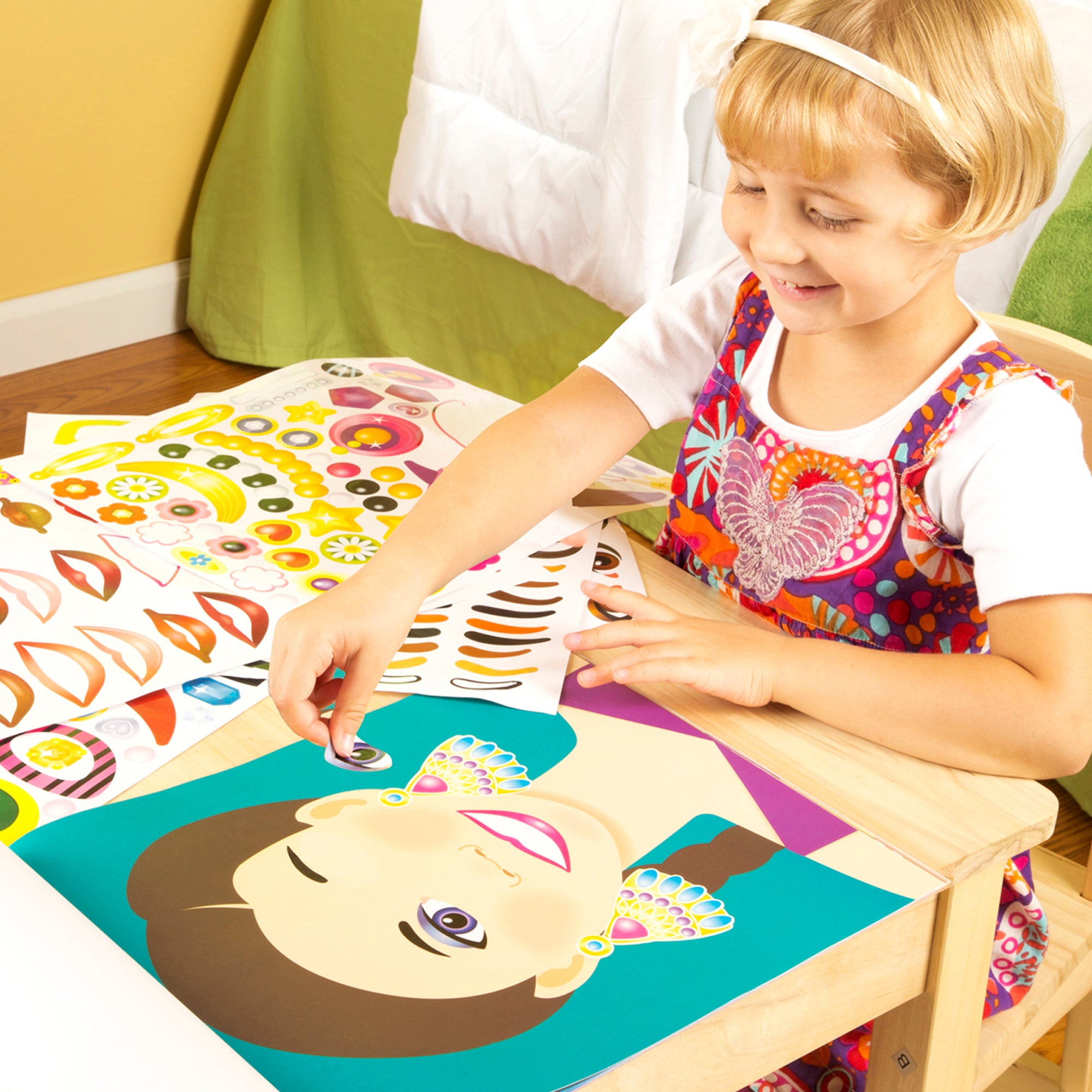 Make-a-Face Sticker Pad - Fashion Faces - Image 10
