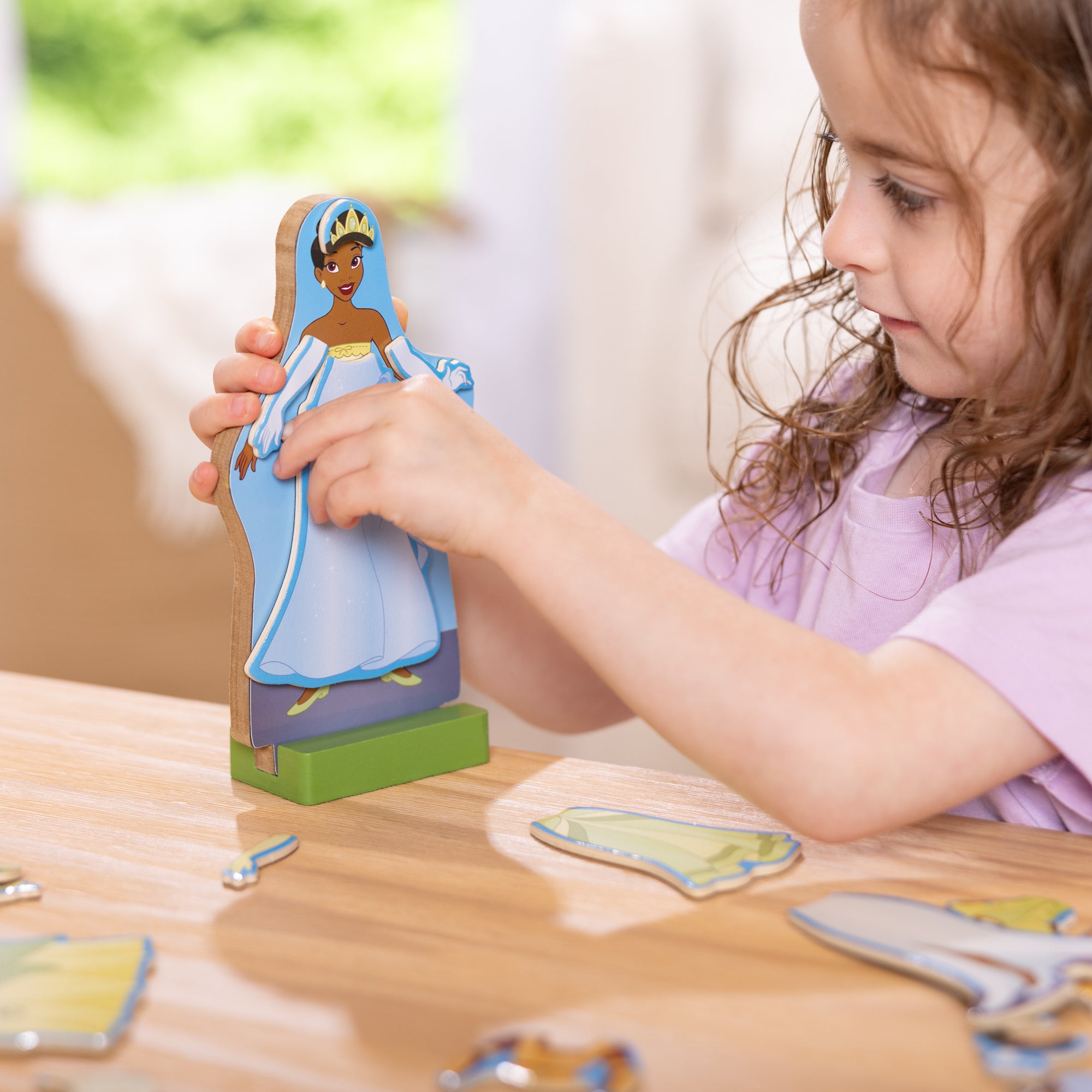 Disney Princess Tiana Wooden Magnetic Dress-Up Play Set - Image 2