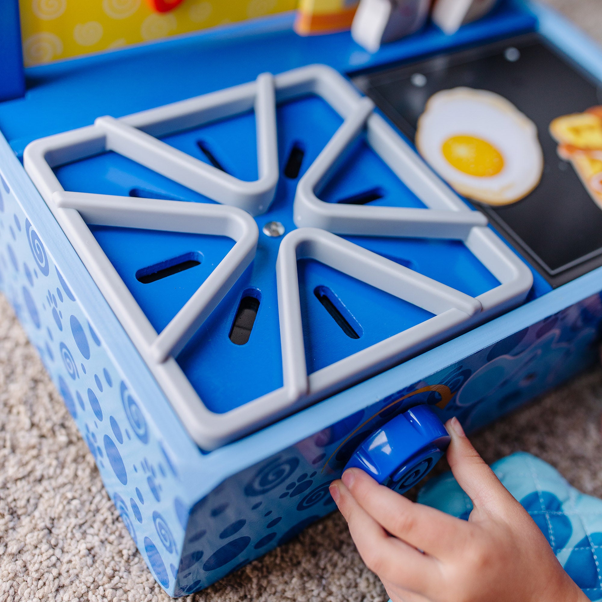 Blue's Clues & You! Wooden Cooking Play Set - Image 6