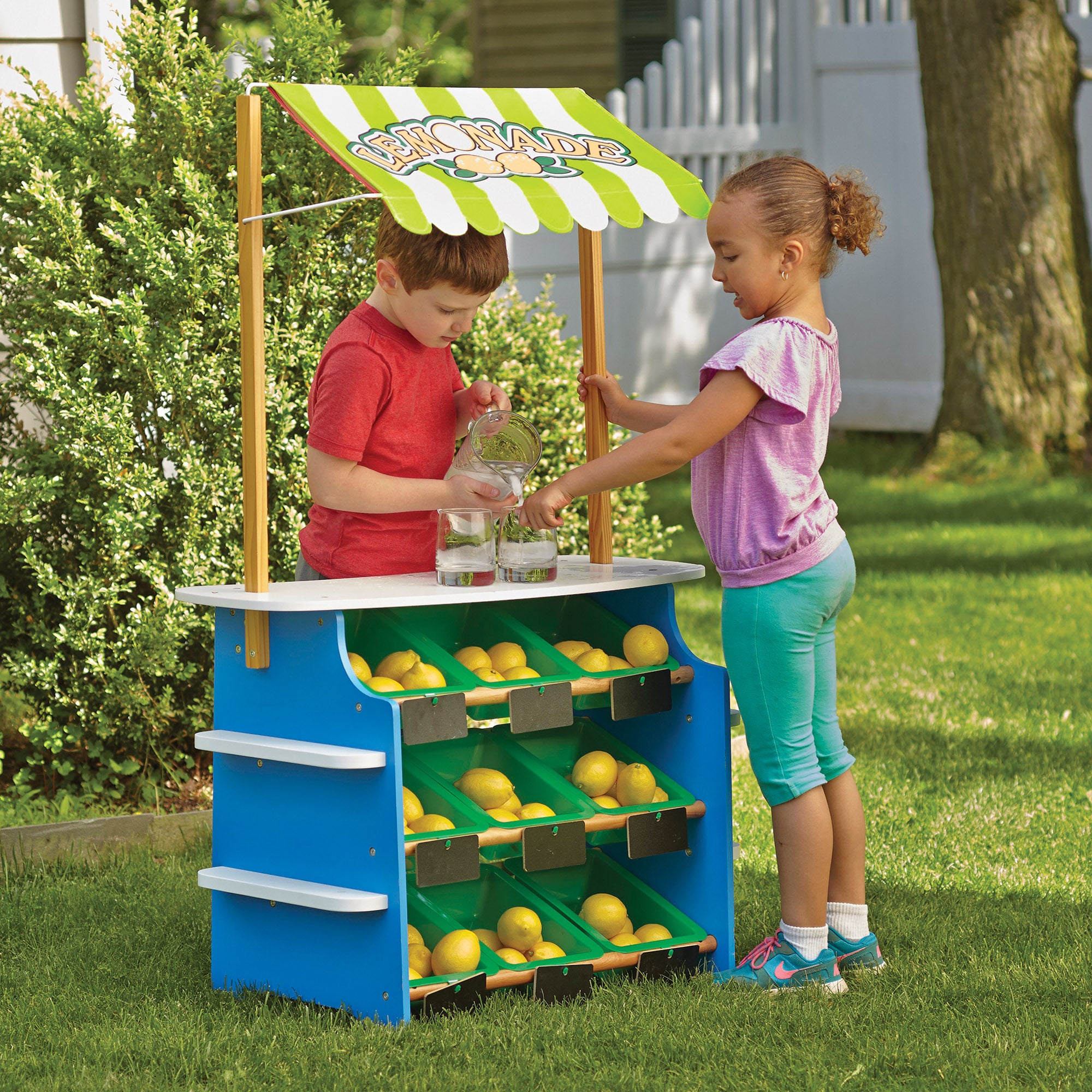 Wooden Grocery Store / Lemonade Stand - Image 10