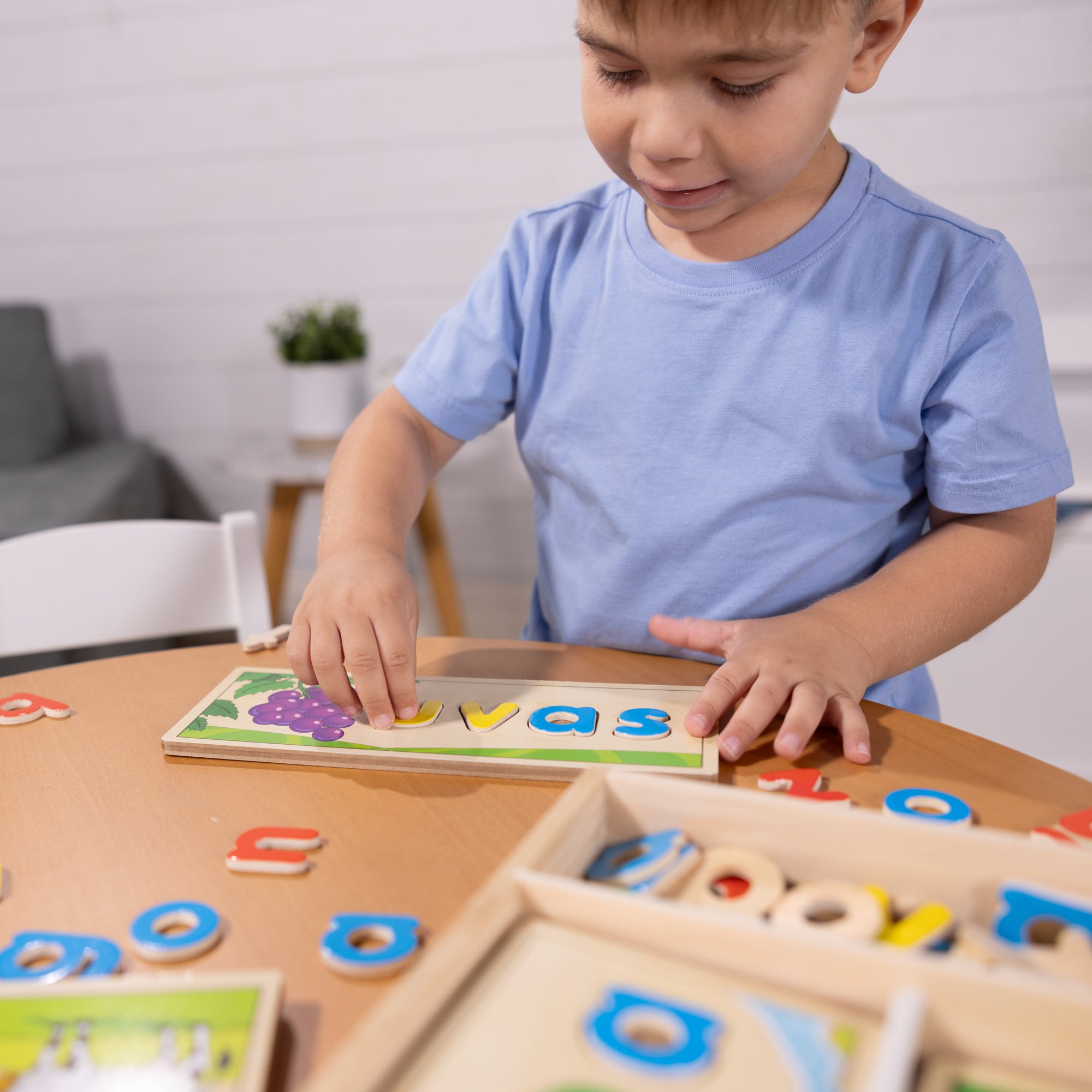 Spanish See & Spell Learning Toy - Image 6