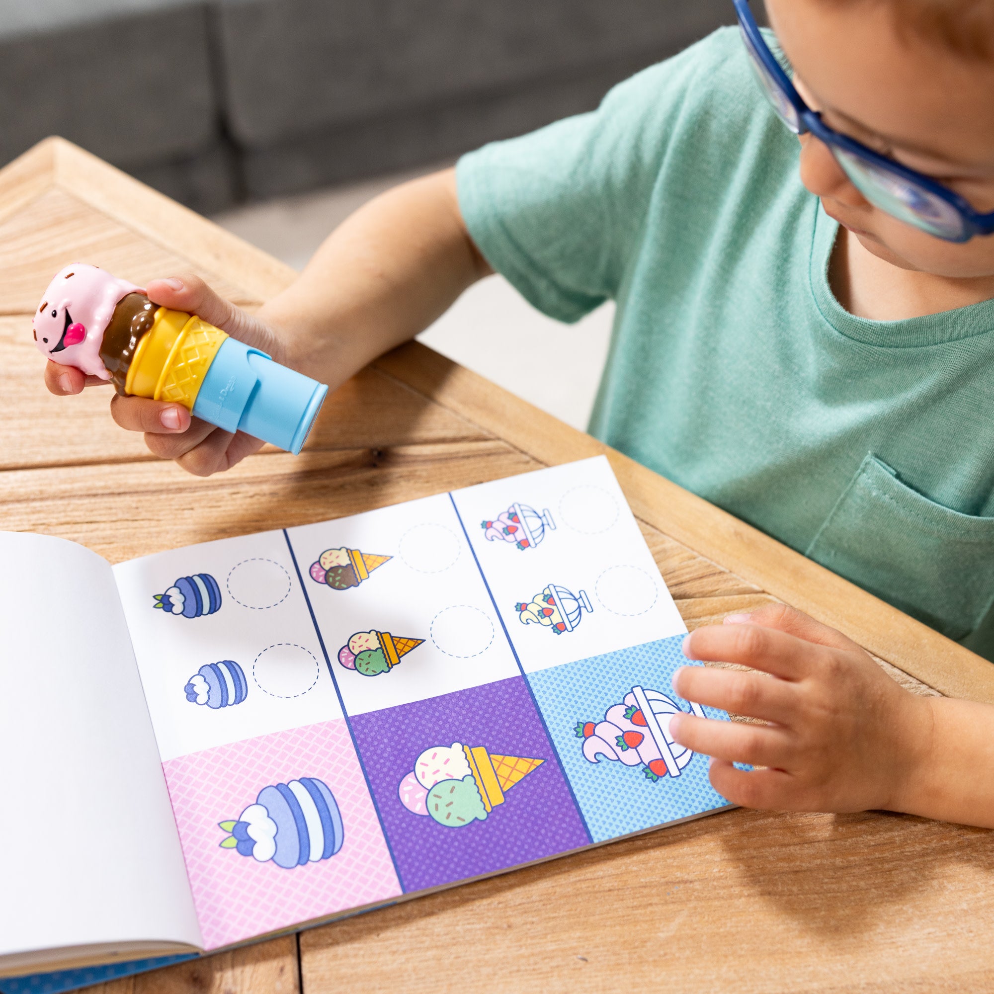 Sticker WOW!? Activity Pad & Sticker Stamper - Ice Cream - Image 6