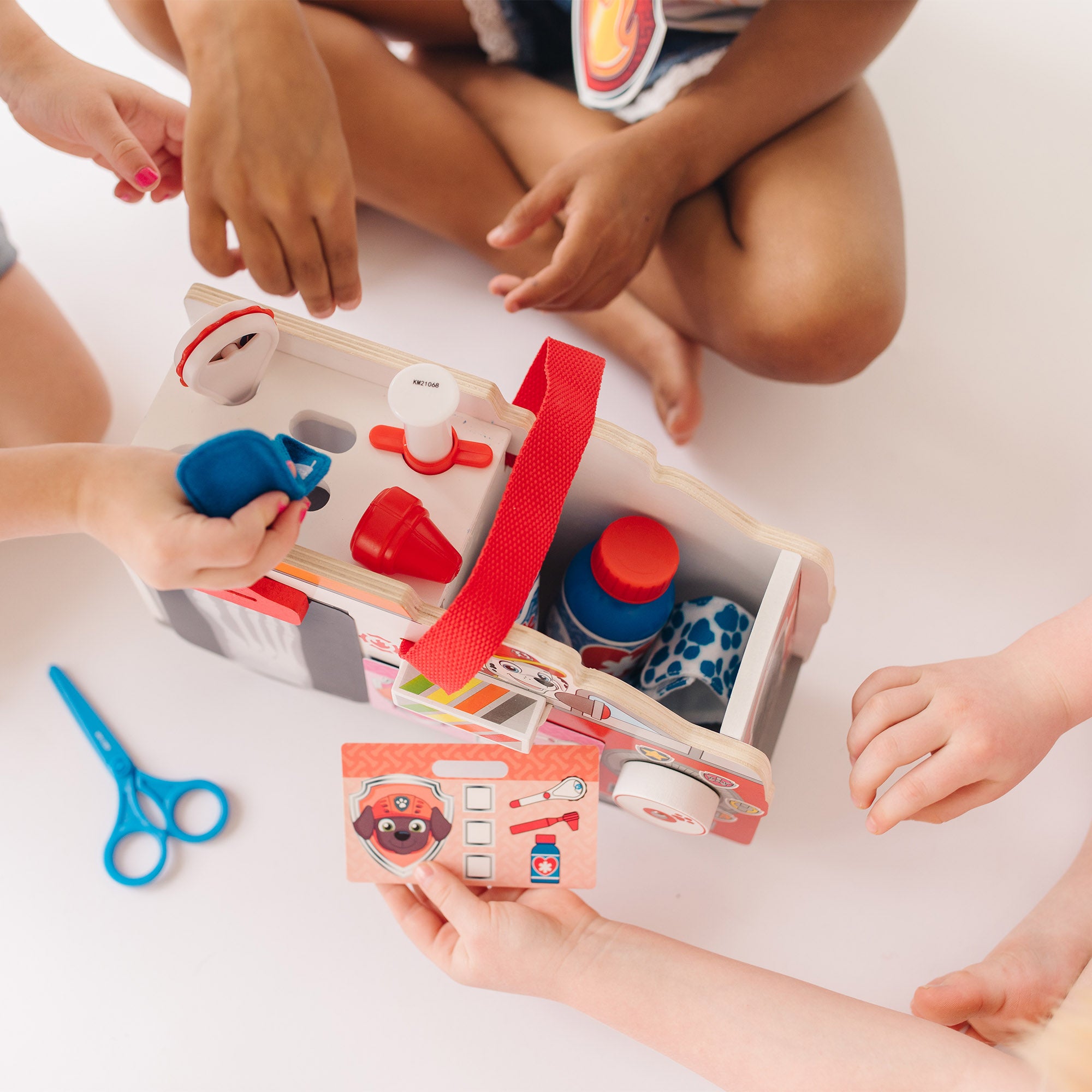 PAW Patrol Marshall's Wooden Rescue Caddy - Image 8
