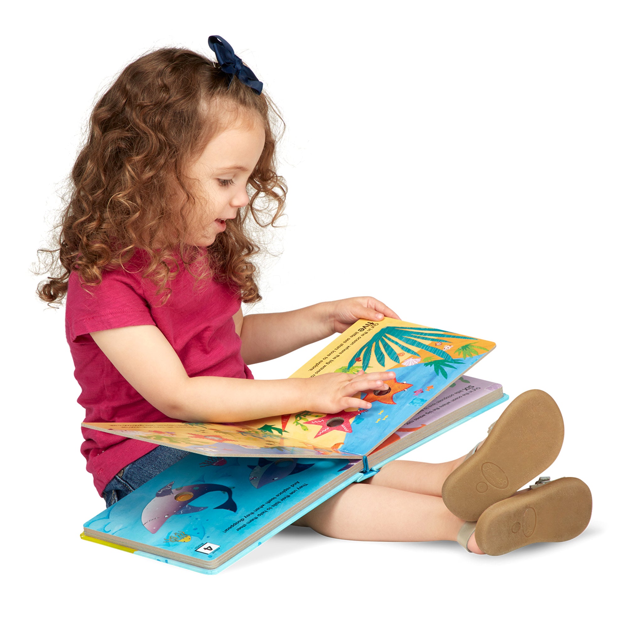 Poke-a-Dot: Who's in the Ocean? Board Book - Image 8