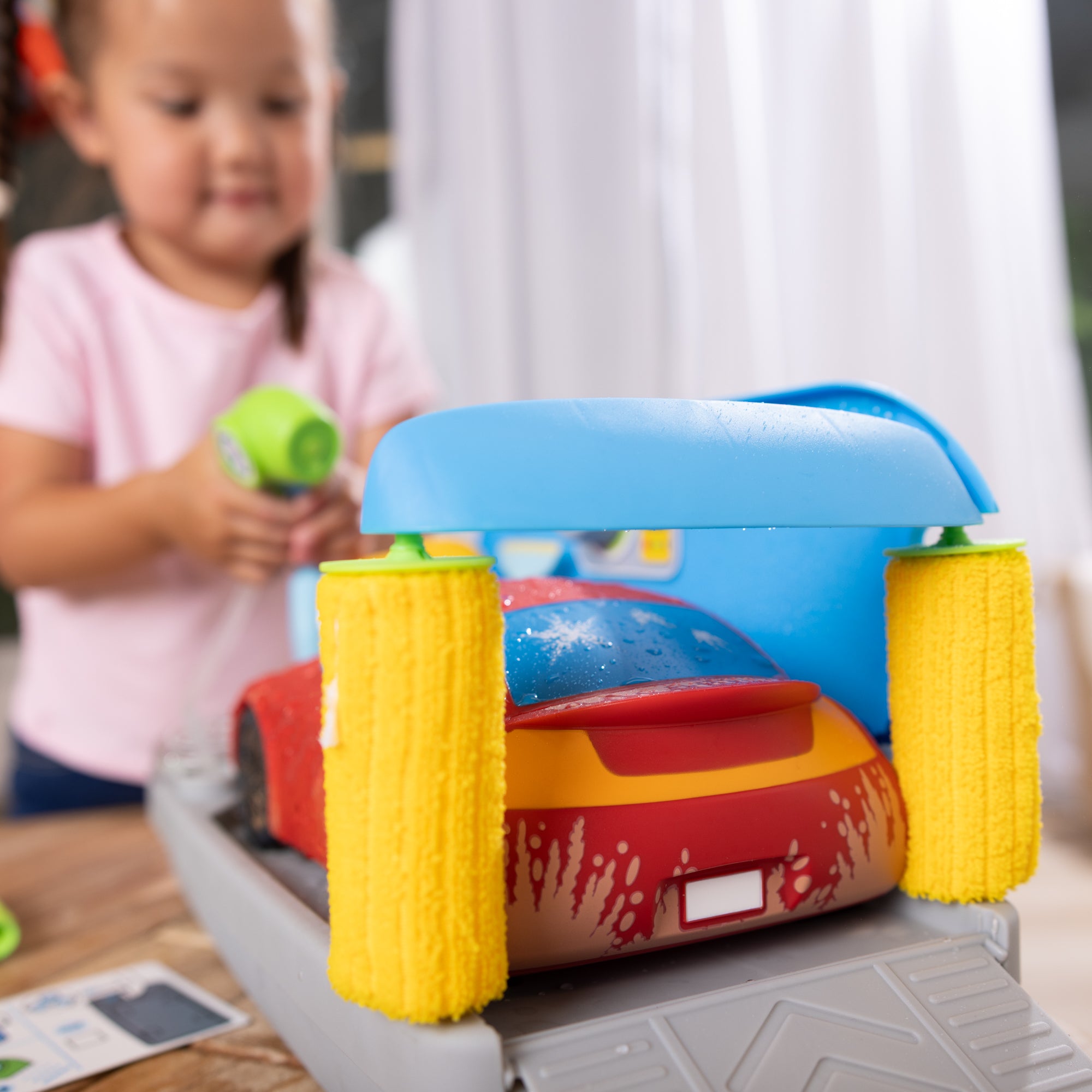 Spray & Shine Car Wash Play Set - Image 8