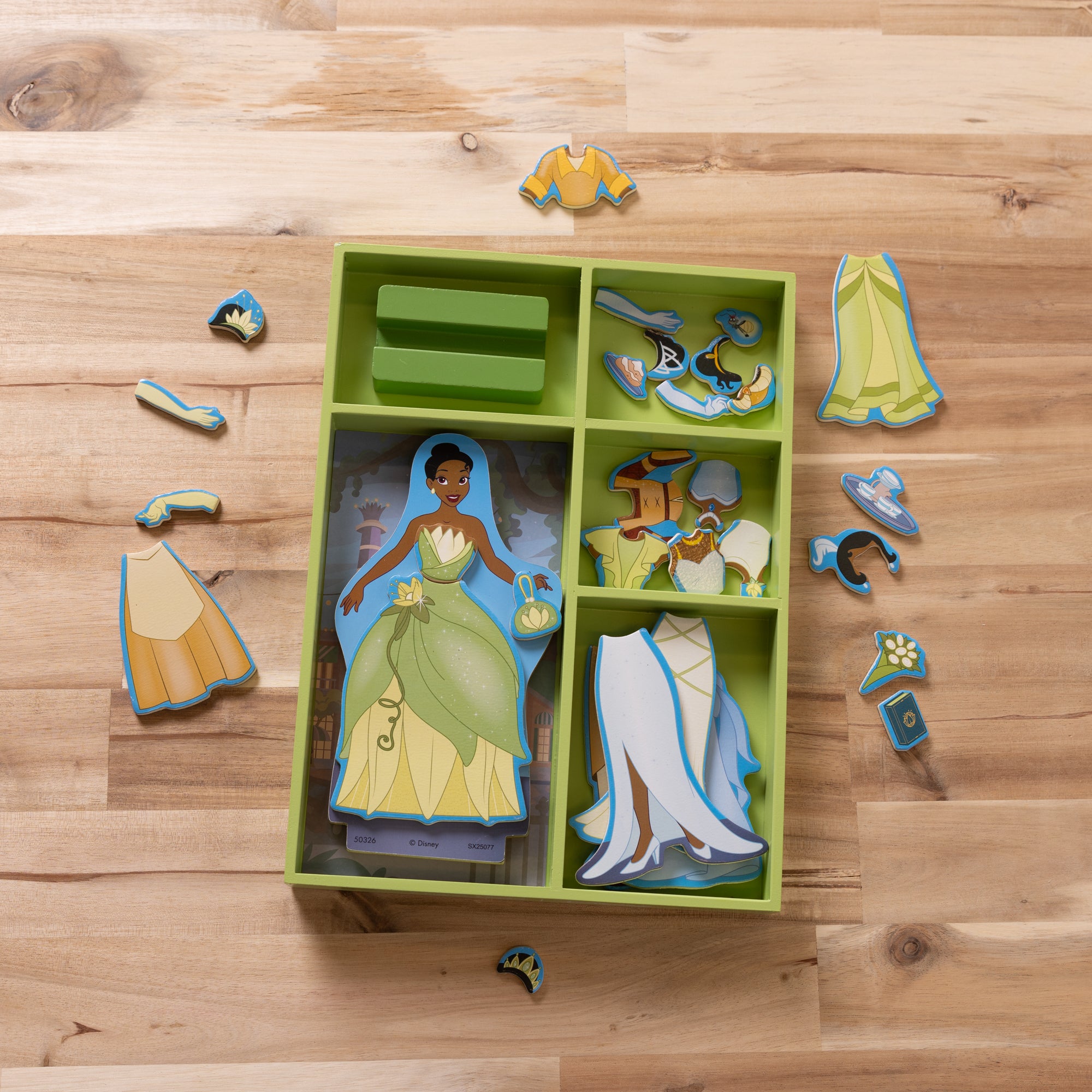 Disney Princess Tiana Wooden Magnetic Dress-Up Play Set - Image 9
