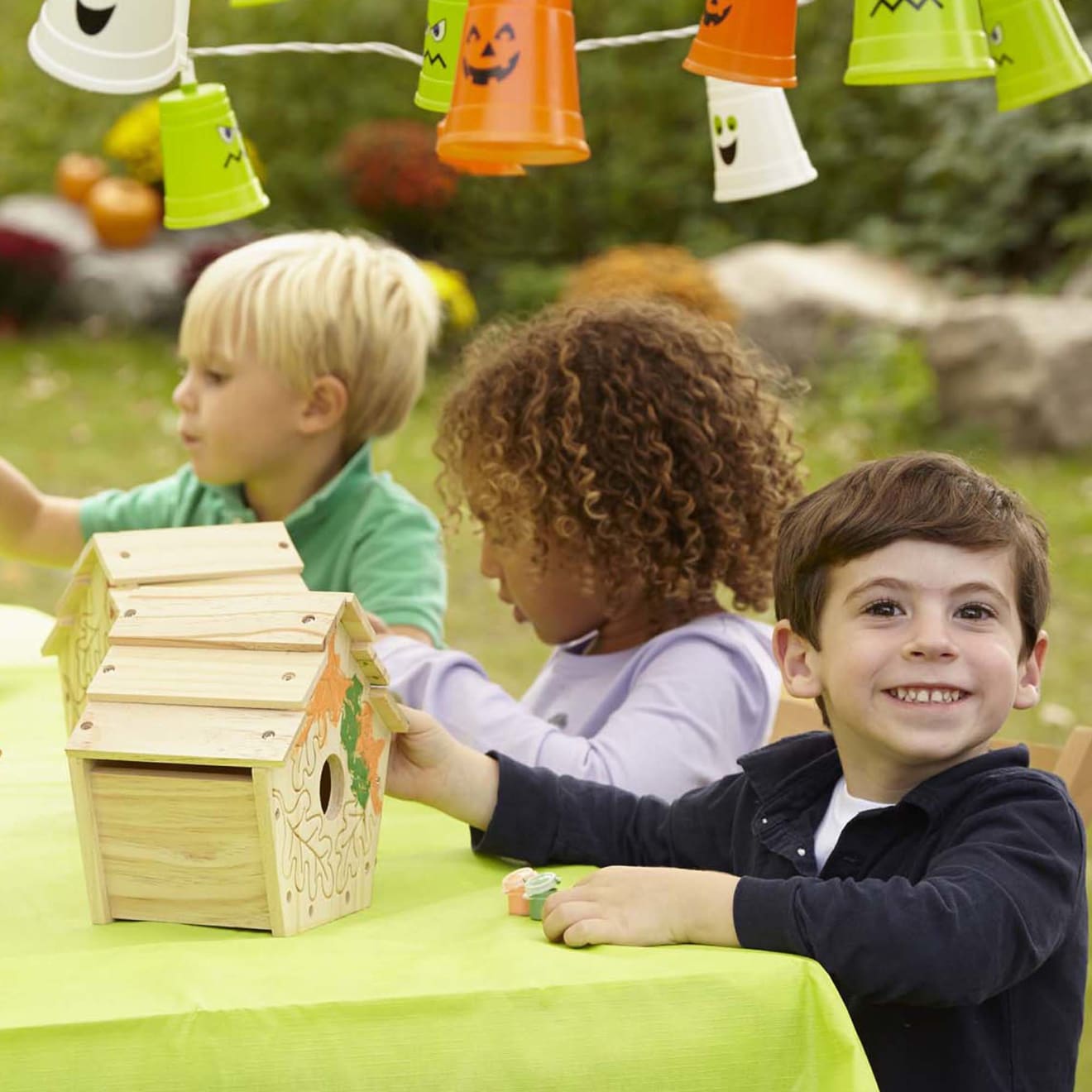 Created by Me! Birdhouse Wooden Craft Kit - Image 6