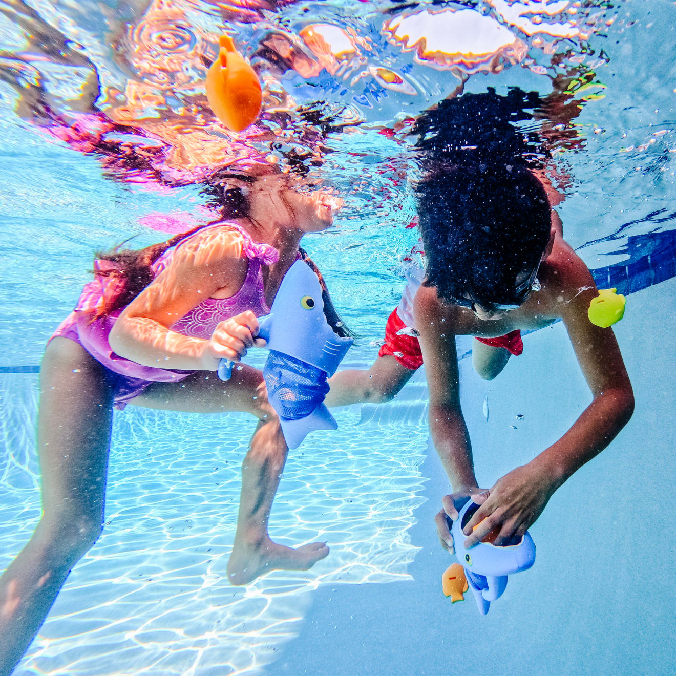 Spark Shark Fish Hunt Pool Toy - Image 5