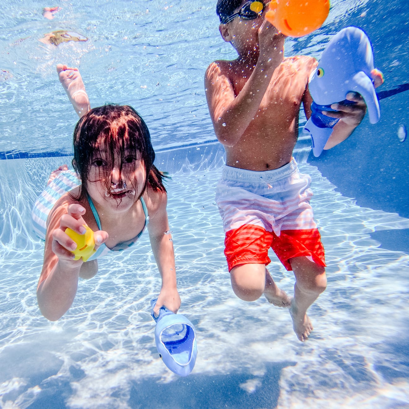 Spark Shark Fish Hunt Pool Toy - Image 7