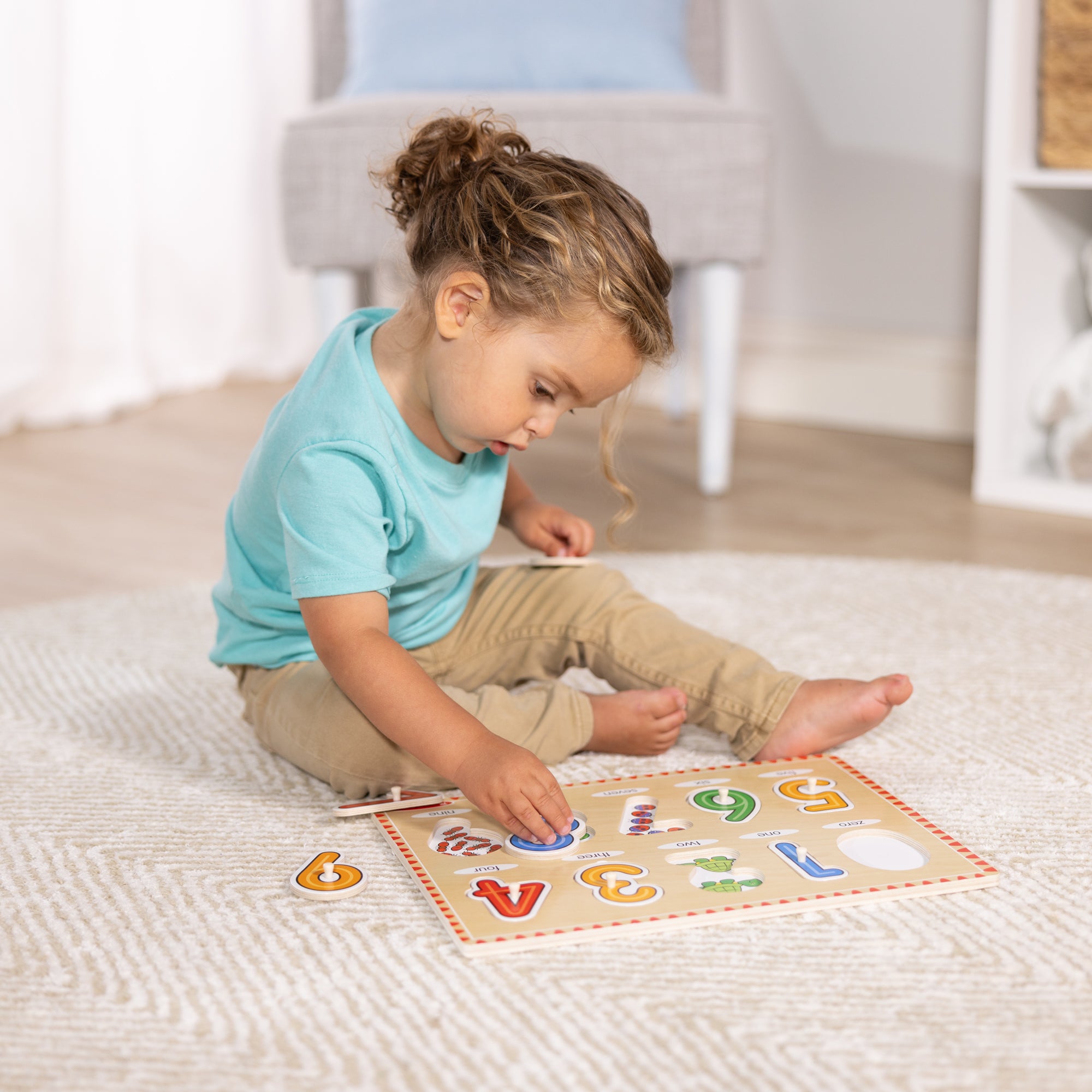 Lift & See Numbers Peg Puzzle - 10 Pieces - Image 7