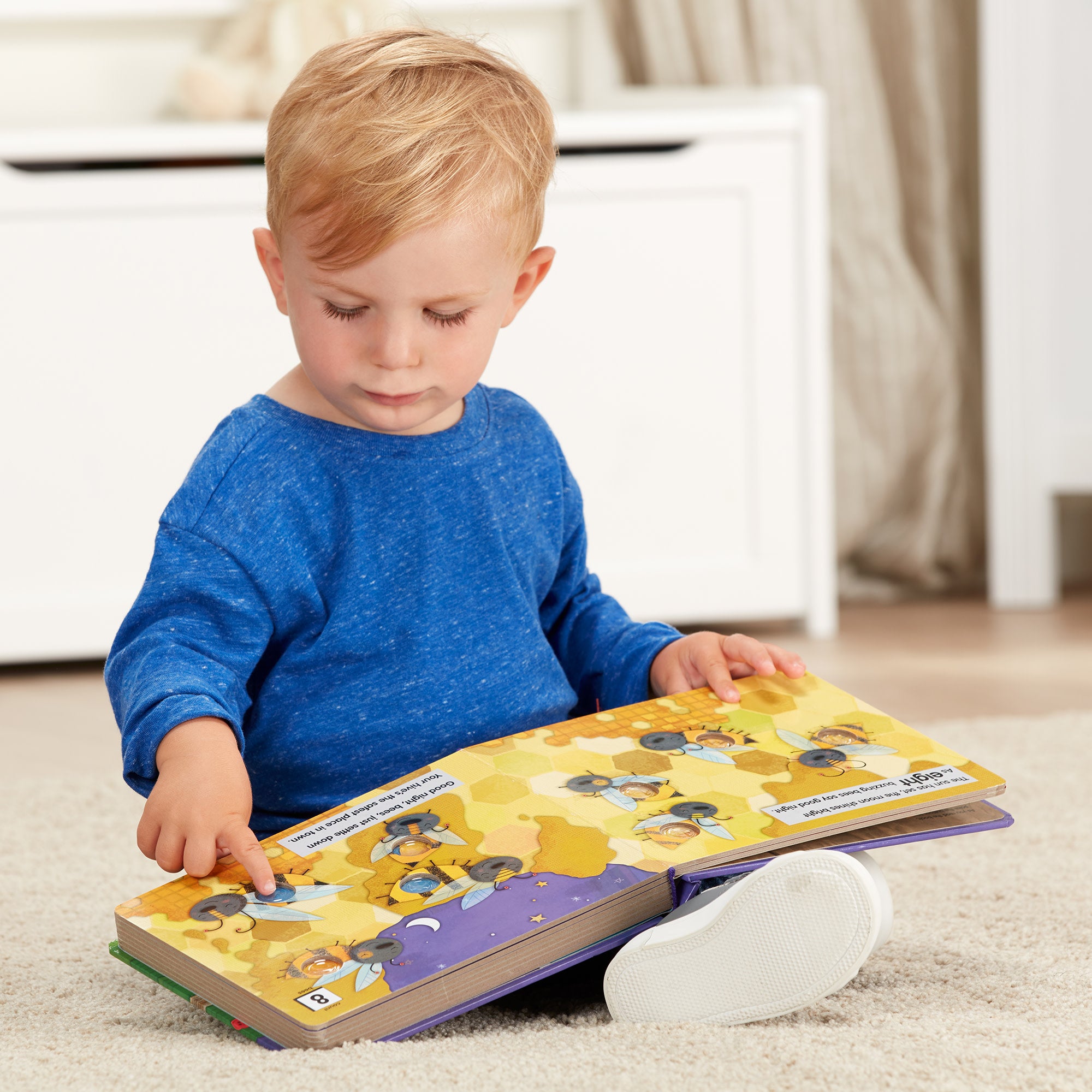 Poke-a-Dot: Good Night. Animals Board Book - Image 5