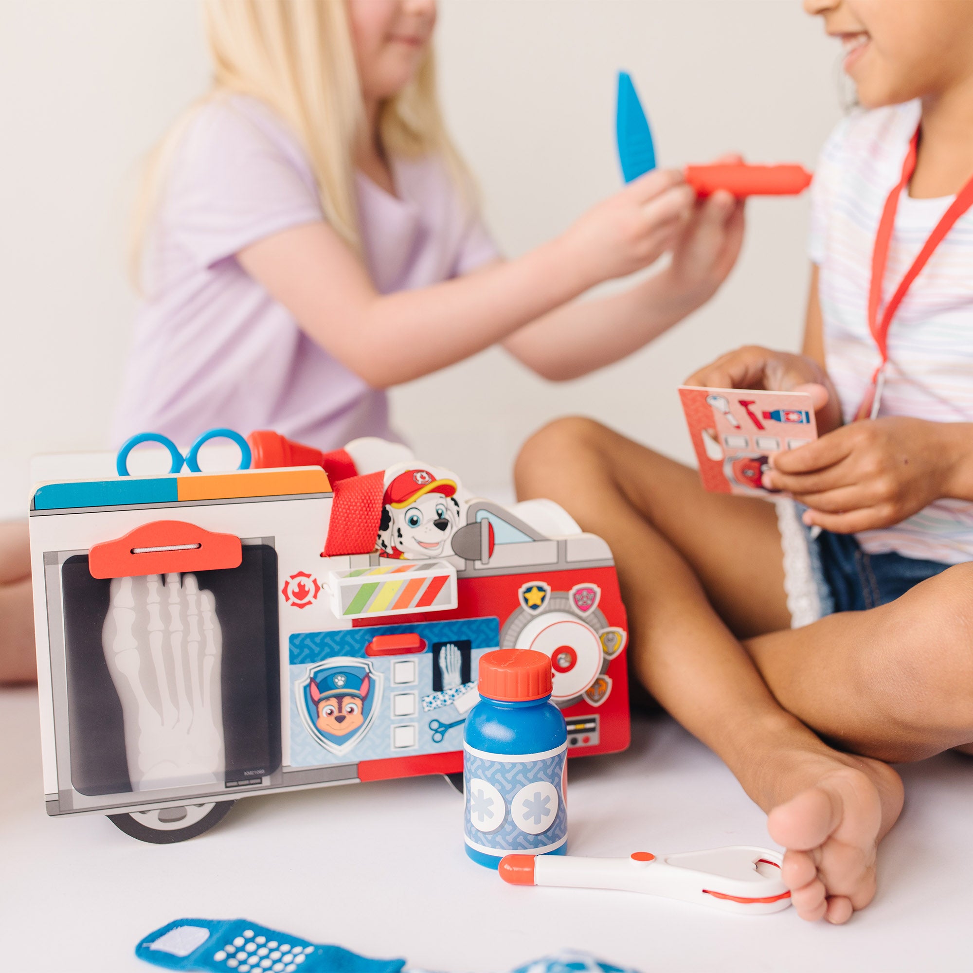 PAW Patrol Marshall's Wooden Rescue Caddy - Image 10