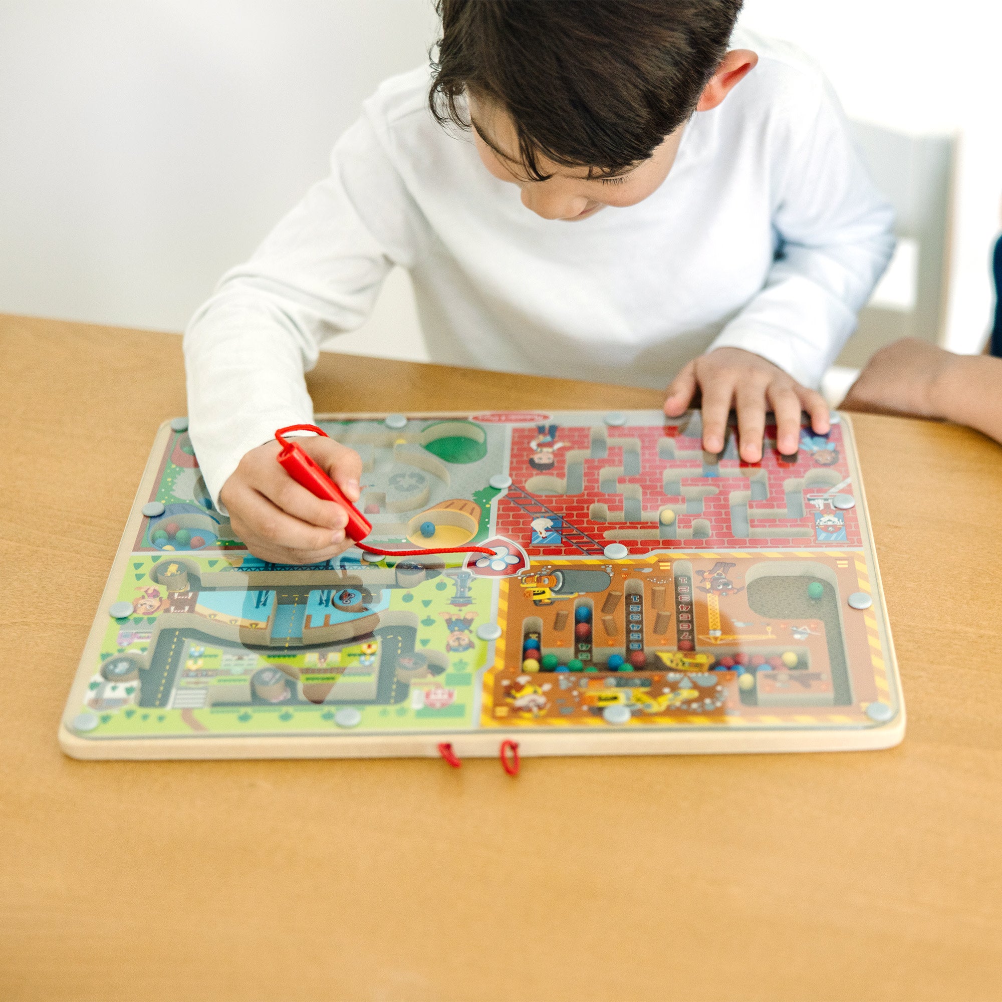PAW Patrol Wooden 4-in-1 Magnetic Wand Maze Board - Image 9