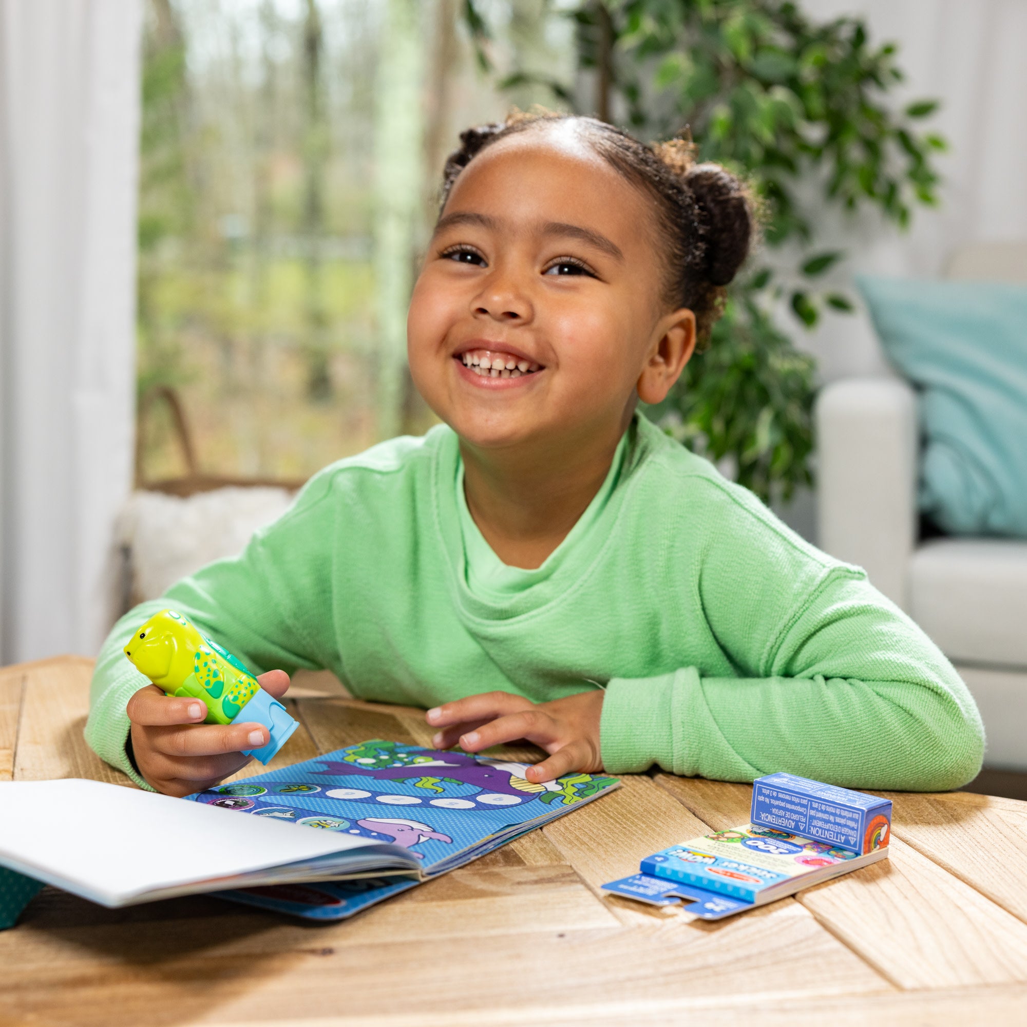 Sticker WOW!? Sea Turtle Bundle: Activity Pad & Sticker Stamper + Mini Activity Pad and 200 Refill Stickers - Image 5