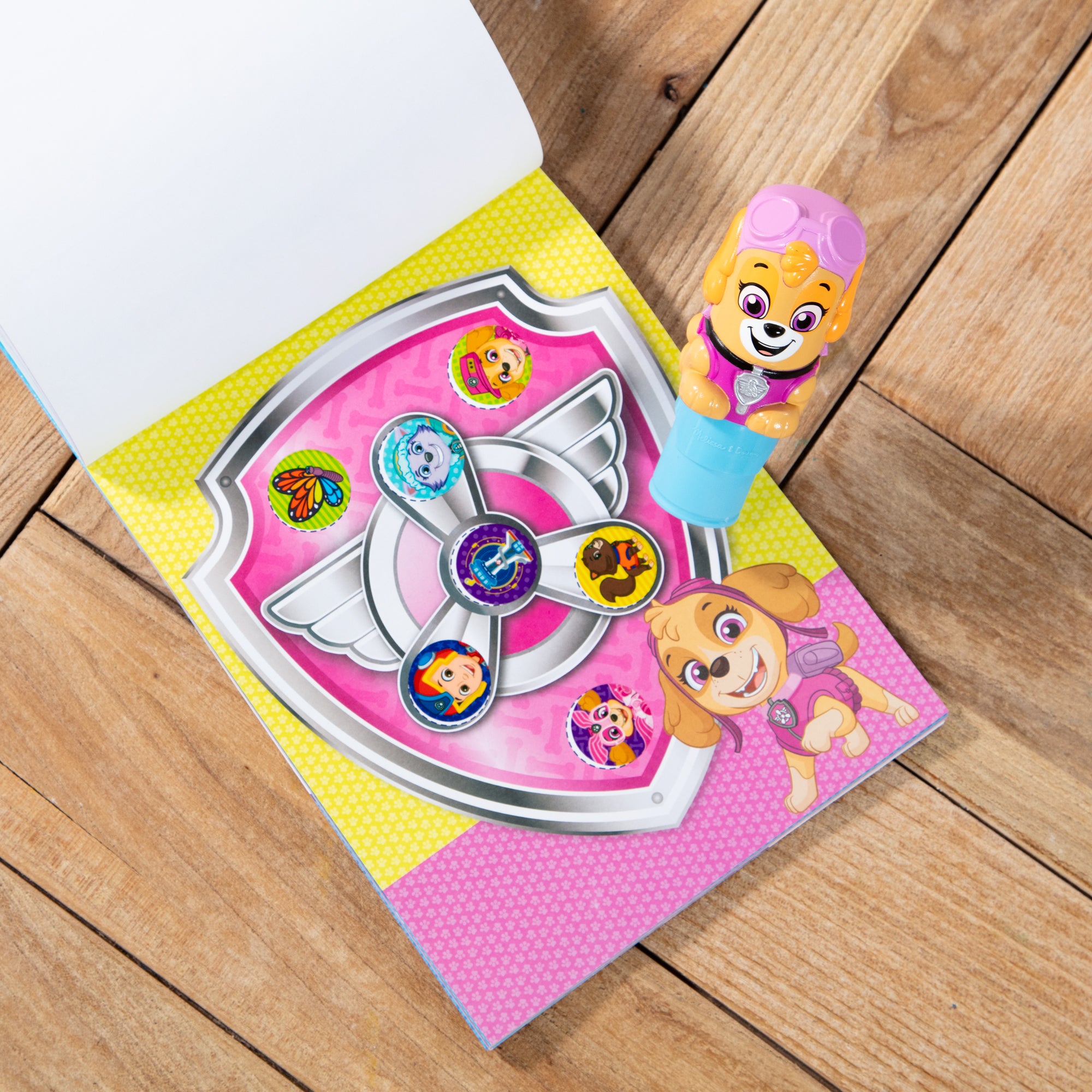 Sticker WOW!? Activity Pad & Sticker Stamper - PAW Patrol Skye - Image 9