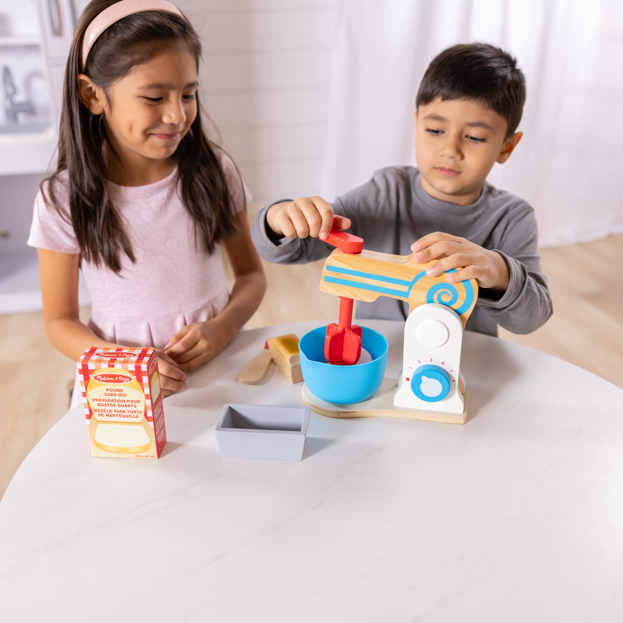 Wooden Make-a-Cake Mixer Set - Image 10